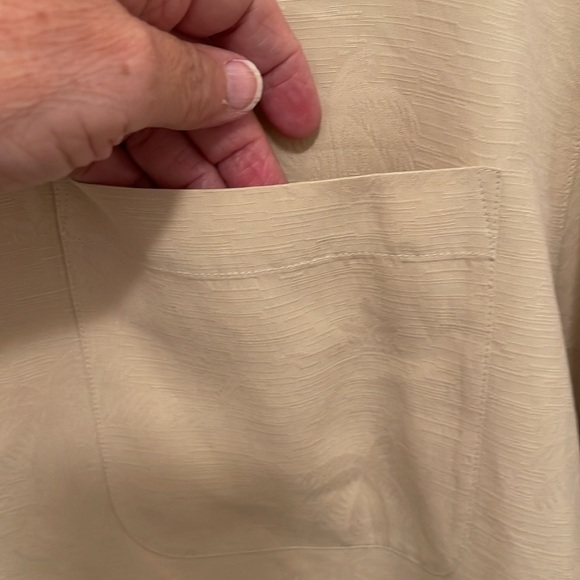 Tommy Bahama Hawaiian Button Up Shirt Tan Solid‎ 100% Silk Mens Medium Short sl - Picture 3 of 11